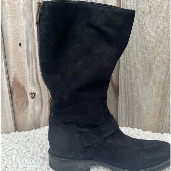 STEVE MADDEN Genuine suede, round toe moto boot w/ strap and buckle/strap - Picture 3 of 9
